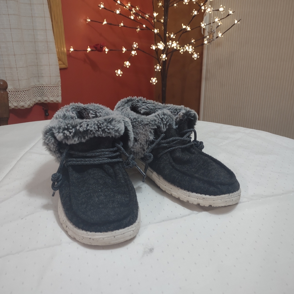 Hey Dude Black Fuzzy Flats
